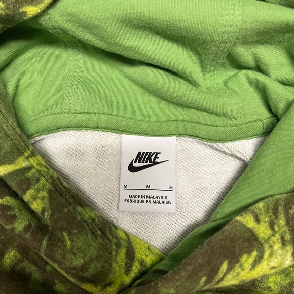 Nike Green Camouflage Hoodie - Picture 4 of 4